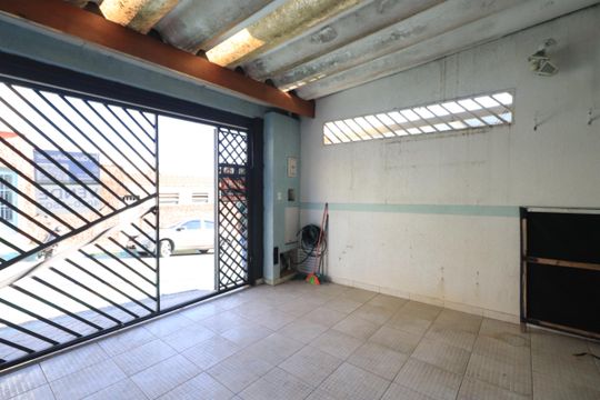Garagem de casa à venda com 3 quartos, 147m² em Vila Carrão, São Paulo