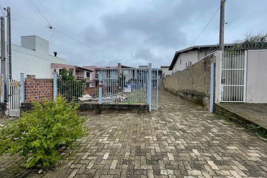 Fachada de casa para alugar com 2 quartos, 70m² em Boa Vista, São Leopoldo