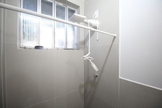 Banheiro de apartamento à venda com 2 quartos, 75m² em Rio Branco, Porto Alegre