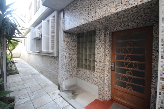 Fachada do bloco de apartamento à venda com 2 quartos, 75m² em Rio Branco, Porto Alegre