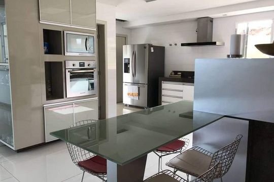 Casa à venda com 5 quartos, 670m² em Quintas do Sol, Nova Lima