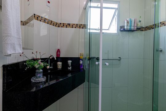 Banheiro Suíte de casa à venda com 3 quartos, 120m² em Jardim Maringá, São Paulo
