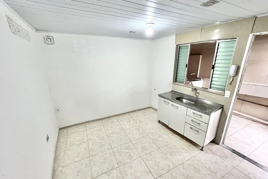 Sala/Cozinha de casa para alugar com 1 quarto, 150m² em Jardim Paraíso, São Paulo