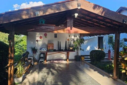 Casa à venda com 3 quartos, 645m² em Vale Verde, Valinhos