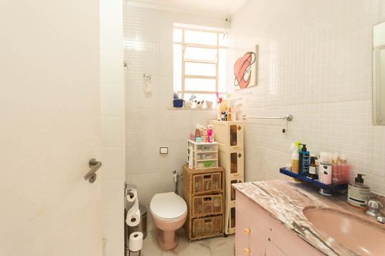 Banheiro de apartamento à venda com 3 quartos, 180m² em Tijuca, Rio de Janeiro