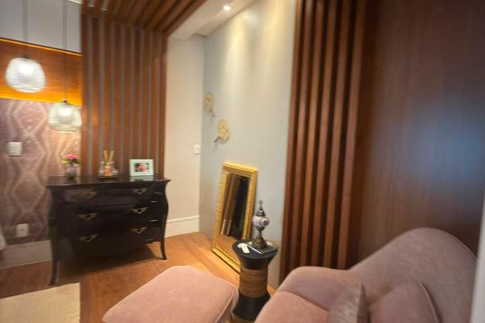 Apartamento à venda com 4 quartos, 205m² em Chora Menino, São Paulo