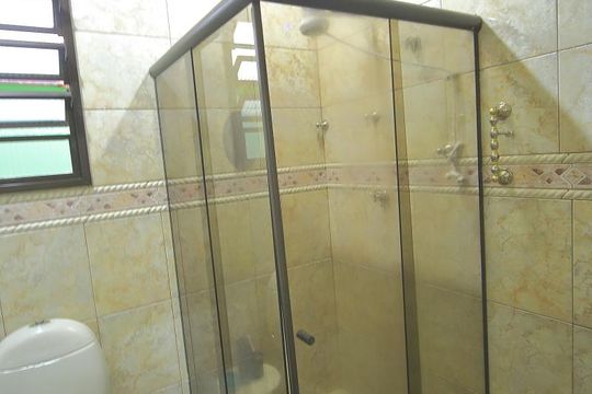 Banheiro  de casa para alugar com 2 quartos, 125m² em Jardim Valdibia, São Bernardo do Campo