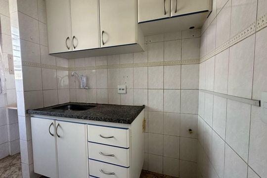 Cozinha de apartamento para alugar com 3 quartos, 60m² em Silveira, Belo Horizonte
