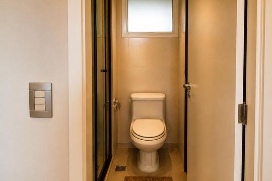 Banheiro de apartamento à venda com 3 quartos, 83m² em Retiro, Jundiaí