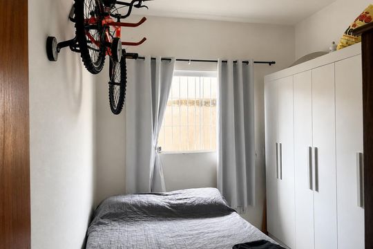 Quarto de casa à venda com 2 quartos, 150m² em Lundcéia, Lagoa Santa