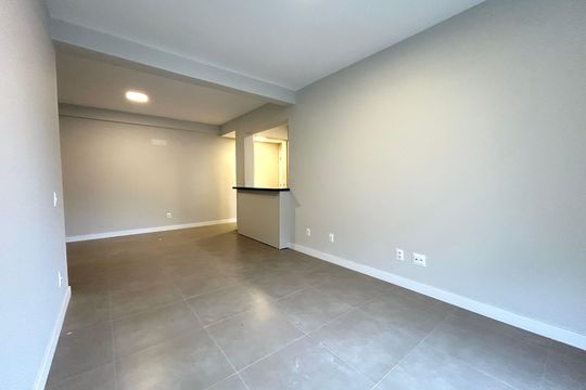 Sala de apartamento para alugar com 3 quartos, 99m² em Saco Grande, Florianópolis