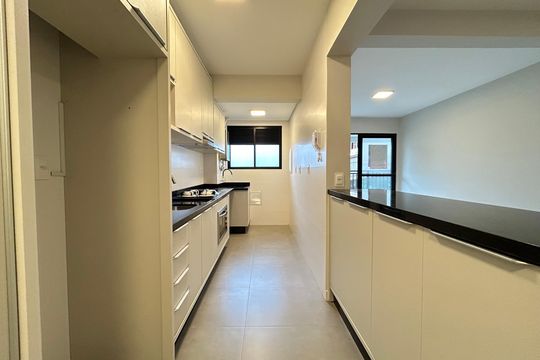 Cozinha  de apartamento para alugar com 3 quartos, 99m² em Saco Grande, Florianópolis