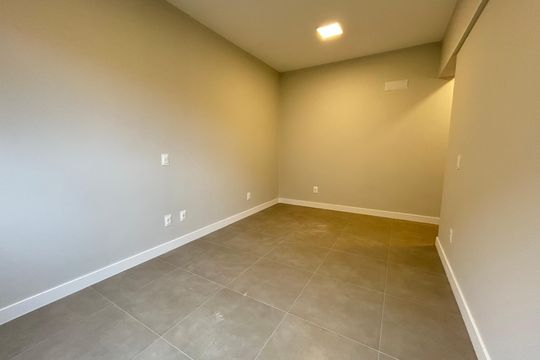 Suíte  de apartamento para alugar com 3 quartos, 99m² em Saco Grande, Florianópolis