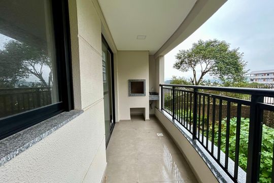 Varanda de apartamento para alugar com 3 quartos, 99m² em Saco Grande, Florianópolis