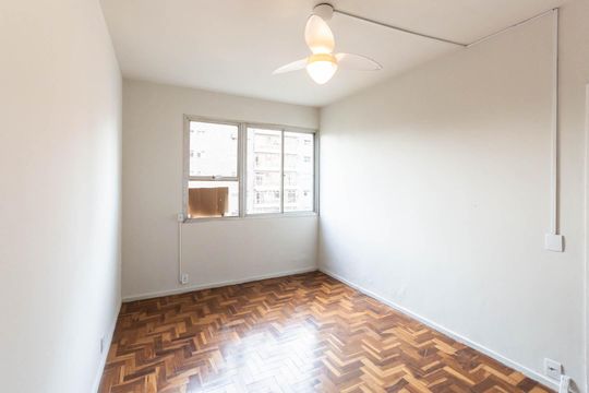 Quarto de apartamento à venda com 1 quarto, 56m² em Tijuca, Rio de Janeiro