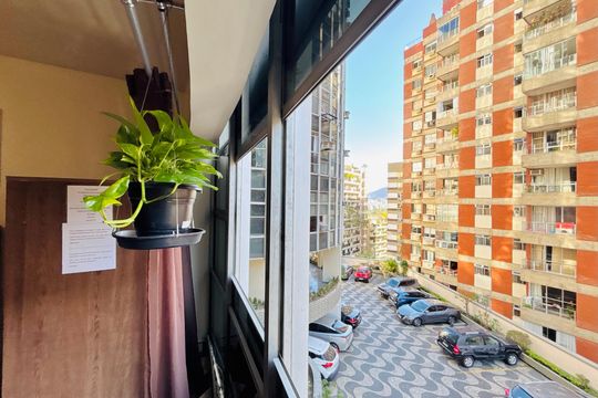 Varanda do Quarto de apartamento à venda com 3 quartos, 92m² em Copacabana, Rio de Janeiro