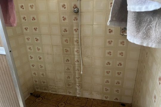 Banheiro da Suíte de casa para alugar com 2 quartos, 90m² em Piedade, Rio de Janeiro