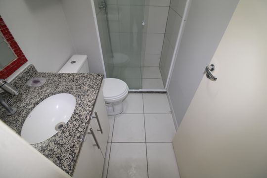 Banheiro de apartamento à venda com 2 quartos, 50m² em Vila Dom Pedro Ii, São Paulo