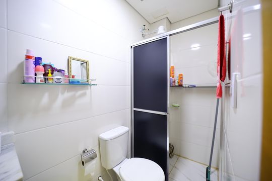 Banheiro de apartamento à venda com 2 quartos, 38m² em Vila Rio Branco, São Paulo