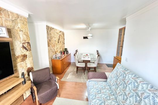 Sala de apartamento à venda com 3 quartos, 96m² em Chora Menino, São Paulo