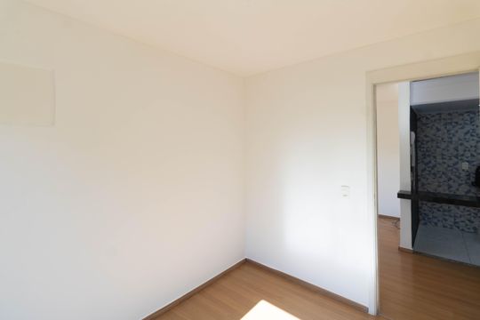 Quarto 1 de apartamento para alugar com 2 quartos, 44m² em Campo Grande, Rio de Janeiro