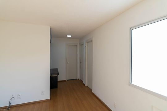 Sala de apartamento para alugar com 2 quartos, 44m² em Campo Grande, Rio de Janeiro