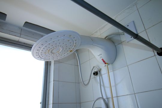 Banheiro de apartamento à venda com 2 quartos, 55m² em Penha, Rio de Janeiro