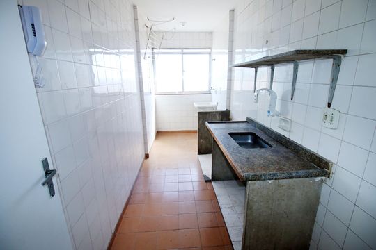 Cozinha de apartamento à venda com 2 quartos, 55m² em Penha, Rio de Janeiro