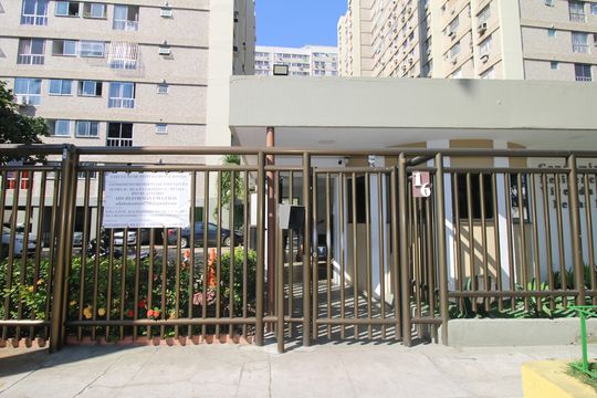 Fachada de apartamento à venda com 2 quartos, 55m² em Penha, Rio de Janeiro