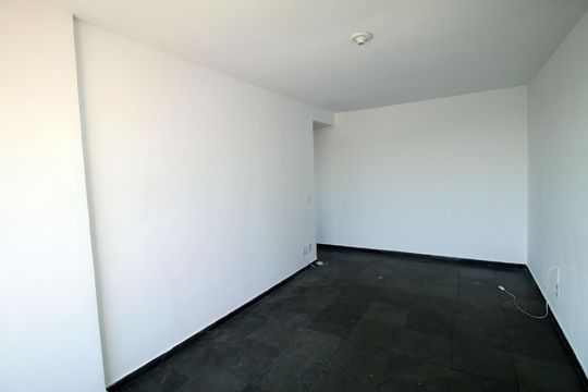 Sala de apartamento à venda com 2 quartos, 55m² em Penha, Rio de Janeiro
