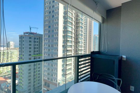 Varanda de kitnet/studio para alugar com 1 quarto, 26m² em Pinheiros, São Paulo