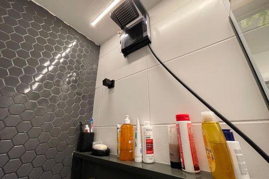 Banheiro de apartamento à venda com 1 quarto, 29m² em Ferreira, São Paulo