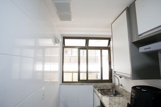 Área de Serviço de apartamento à venda com 2 quartos, 60m² em Anil, Rio de Janeiro
