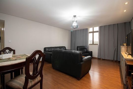 Apartamento para alugar com 3 quartos, 115m² em Sqs 302, Brasília