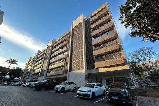 Fachada de apartamento para alugar com 3 quartos, 115m² em Sqs 302, Brasília