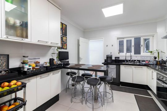 Cozinha de casa à venda com 5 quartos, 260m² em Água Fria, São Paulo