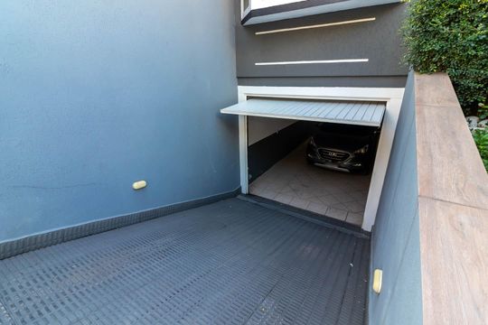 Entrada de casa à venda com 5 quartos, 260m² em Água Fria, São Paulo