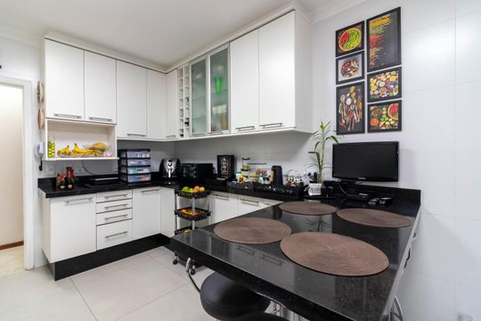 Cozinha de casa à venda com 5 quartos, 260m² em Água Fria, São Paulo