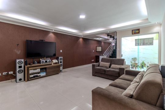 Casa à venda com 4 quartos, 244m² em Jardim Itapoan, Santo André