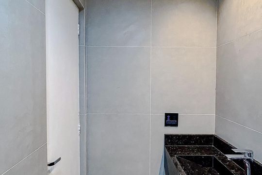 Banheiro de apartamento à venda com 1 quarto, 42m² em Tatuapé, São Paulo