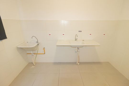 Cozinha e Área de Serviço de apartamento para alugar com 1 quarto, 43m² em Santa Cruz, Rio de Janeiro
