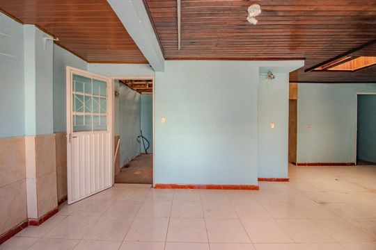 Sala de casa para alugar com 3 quartos, 80m² em Farrapos, Porto Alegre