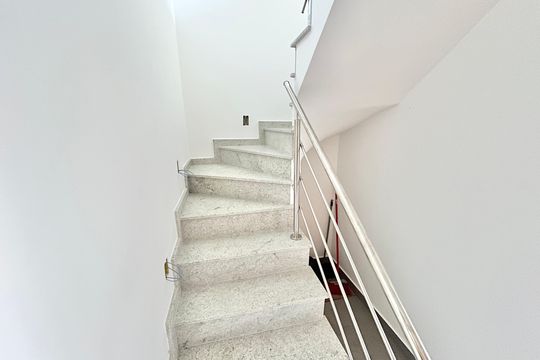 Escada Para Garagem de casa à venda com 3 quartos, 145m² em Jardim São Paulo, São Paulo