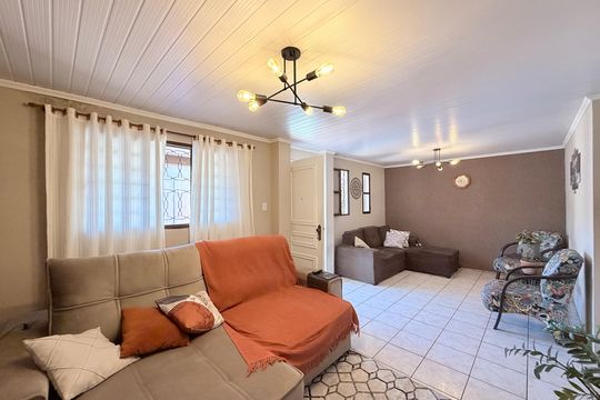 Sala de casa à venda com 3 quartos, 200m² em Jardim Pacaembu, Jundiaí