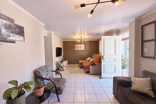 Sala de casa à venda com 3 quartos, 200m² em Jardim Pacaembu, Jundiaí