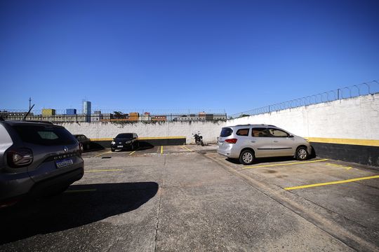 Garagem de apartamento à venda com 2 quartos, 57m² em Conjunto Habitacional Padre Jose de Anchieta, São Paulo