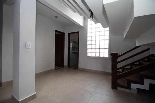 Sala 2 de casa de condomínio para alugar com 7 quartos, 450m² em Jardim Botânico, Brasília