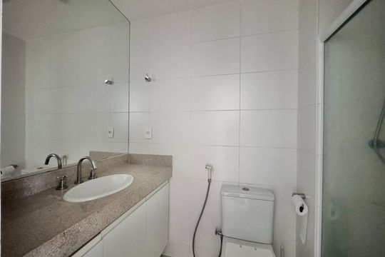 Suíte 3 - Banheiro de apartamento à venda com 3 quartos, 156m² em Barra da Tijuca, Rio de Janeiro