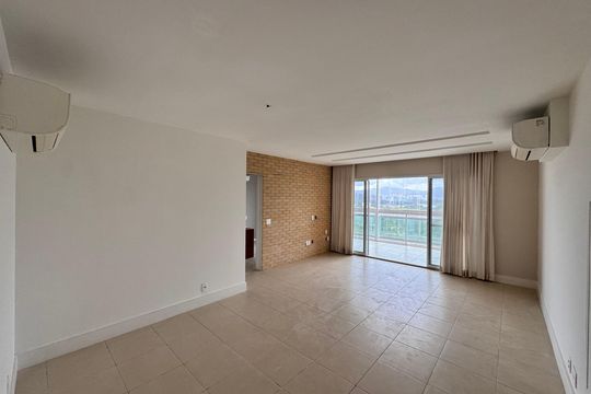 Apartamento à venda com 3 quartos, 156m² em Barra da Tijuca, Rio de Janeiro
