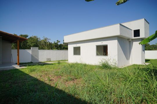 Quintal de casa para alugar com 2 quartos, 404m² em Chácaras de Inoã, Maricá